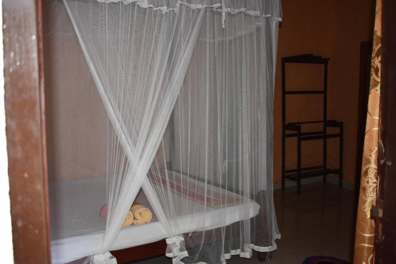 Aroma Guest House Mirissa Exterior foto